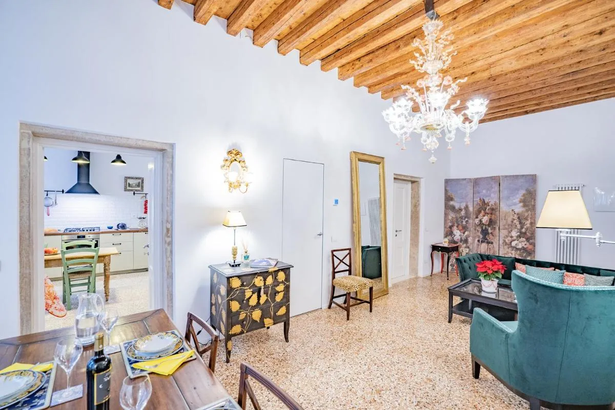 Image 3 of Ca’ San Beneto Completely Refurbished in a fabulously central area