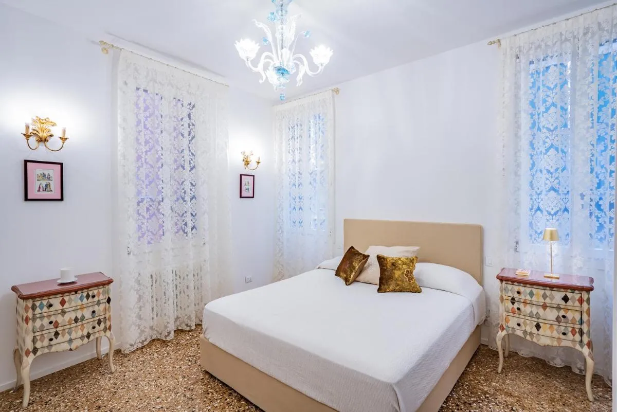 Image 4 of Ca’ San Beneto Completely Refurbished in a fabulously central area