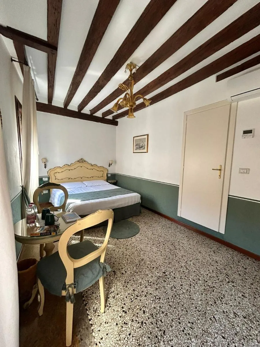 Image 4 of Ca’ San Trovaso – 6 Rooms