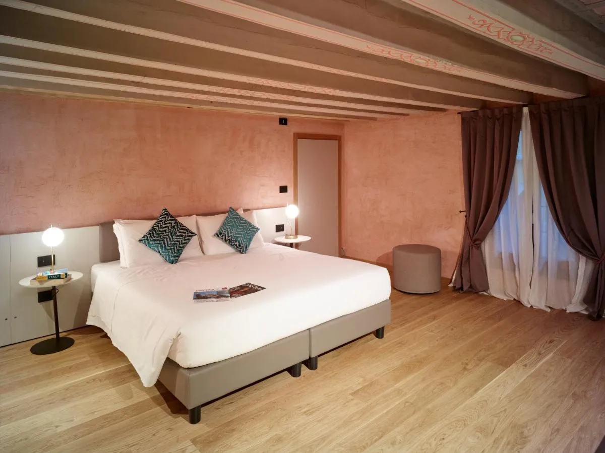 Image 1 of Ca’ dei Proverbi Suites – WENICE Deep Culture