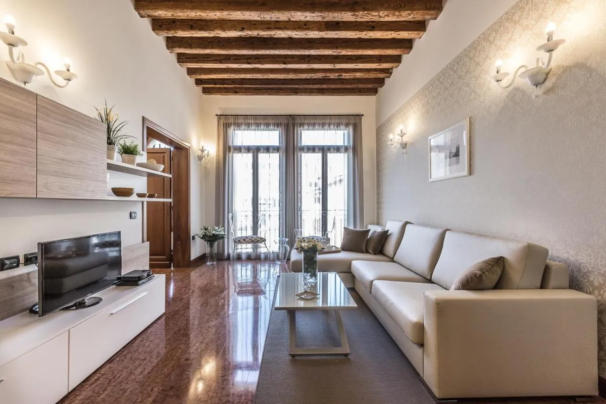 Image 4 of Ca’ del Monastero 1 Collection Apt for 4 Guests with Balcony and Lift