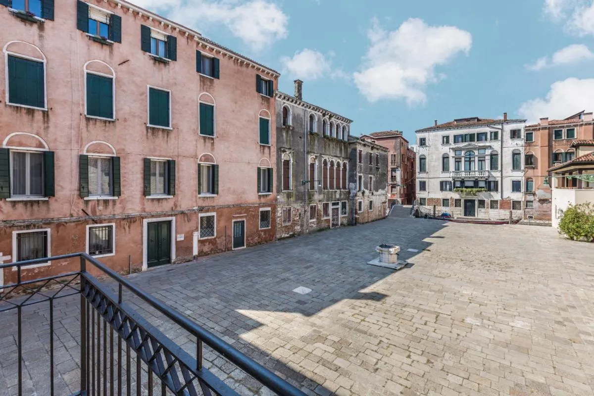 Image 5 of Ca’ del Monastero 1 Collection Apt for 4 Guests with Balcony and Lift