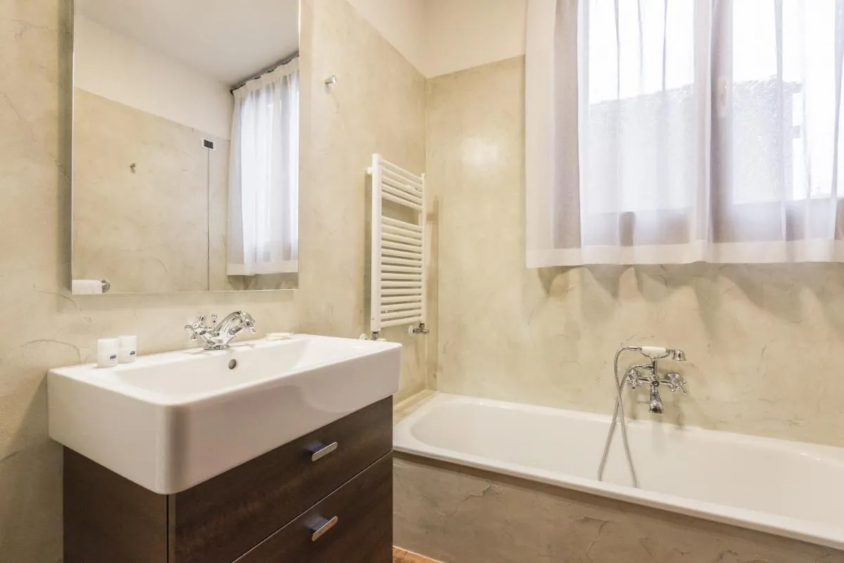 Image 6 of Ca’ del Monastero 6 Collection Chic Apartment for 4 Guests with Lift