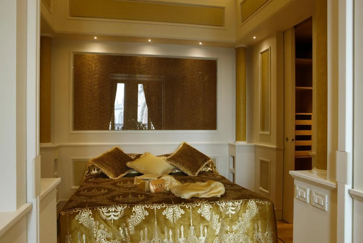 Image 6 of Canaletto Luxury Suites – San Marco Luxury