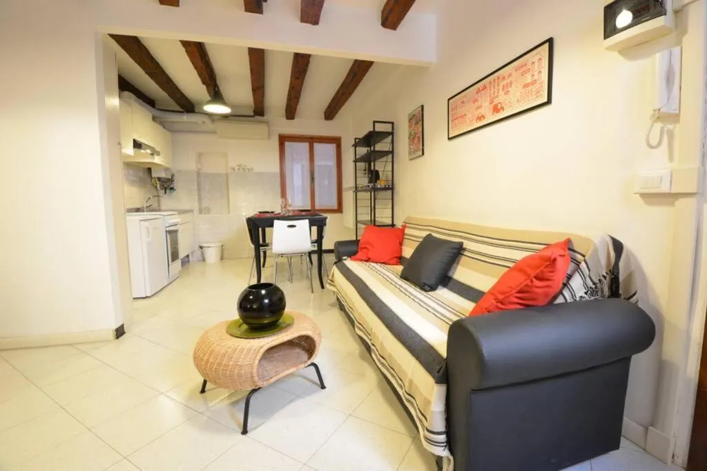Image of Carlo’s Studio by Venicevillas