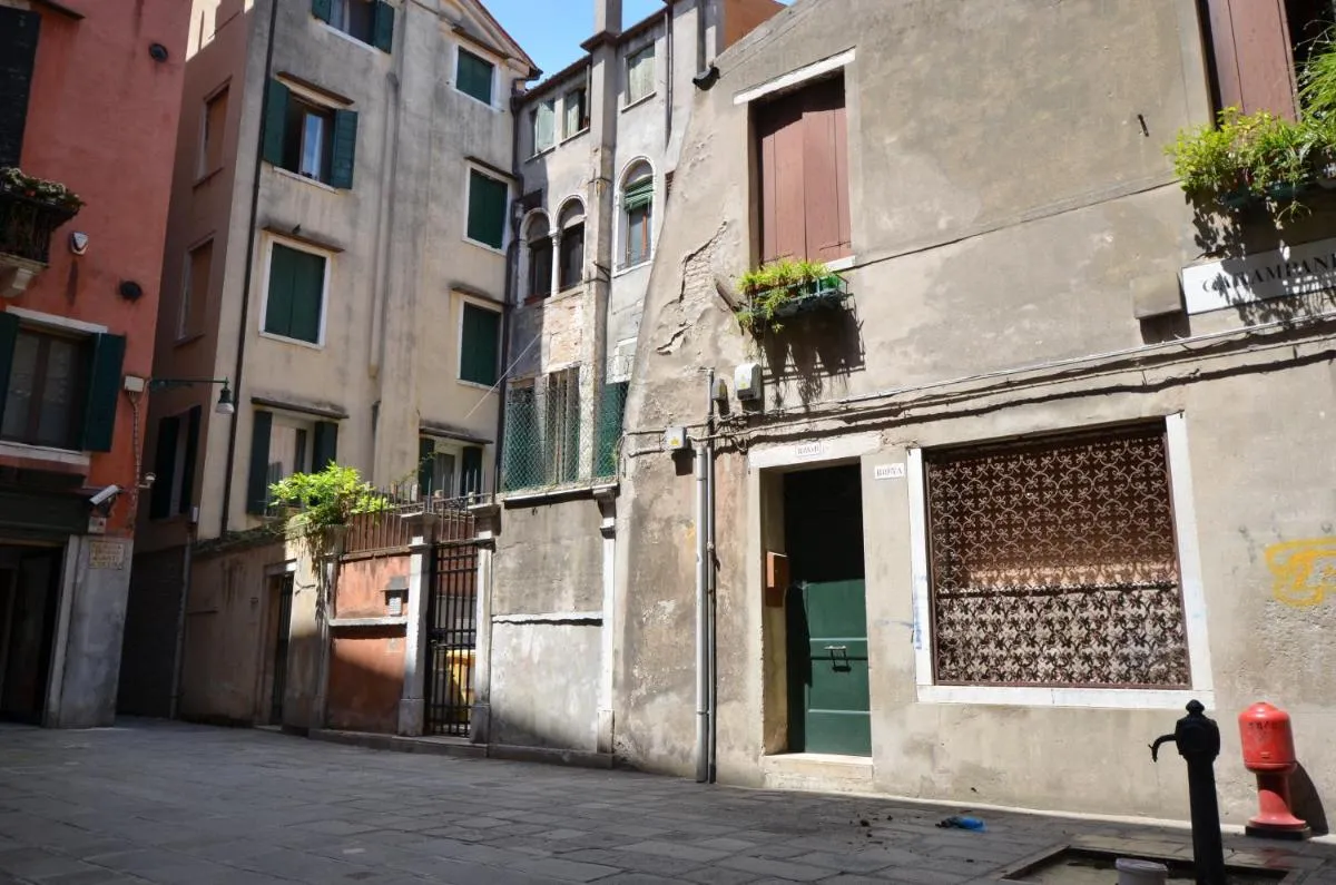 Image 5 of Carlo’s Studio by Venicevillas