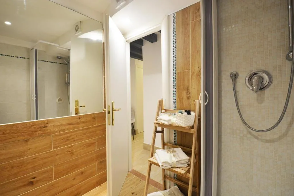 Image 6 of Casanova Flat