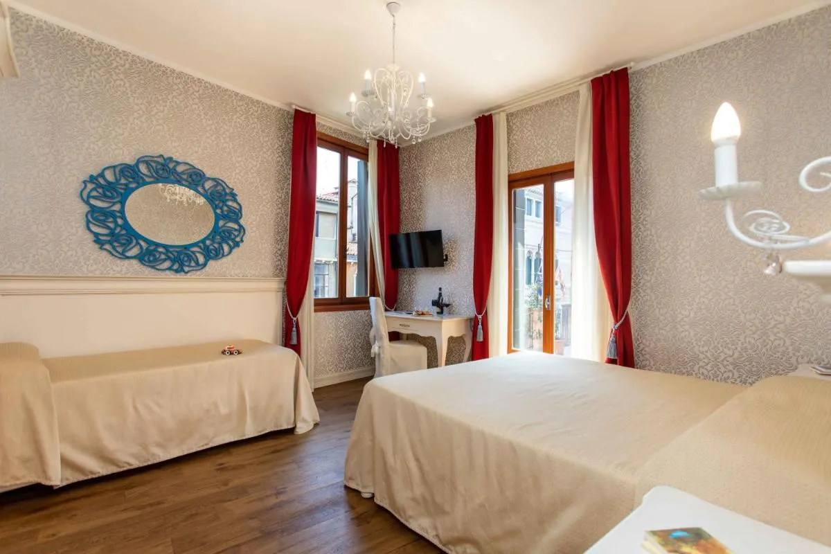 Image 6 of Charming Palace Santa Fosca
