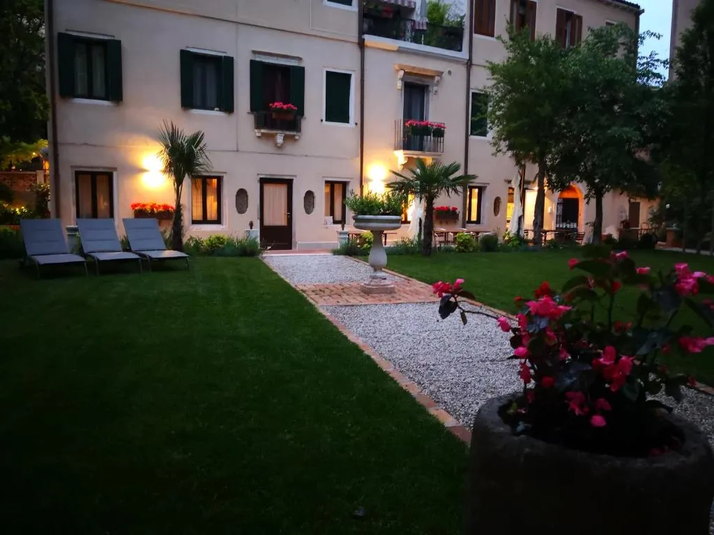 Image of Cinqueteste Luxury Home