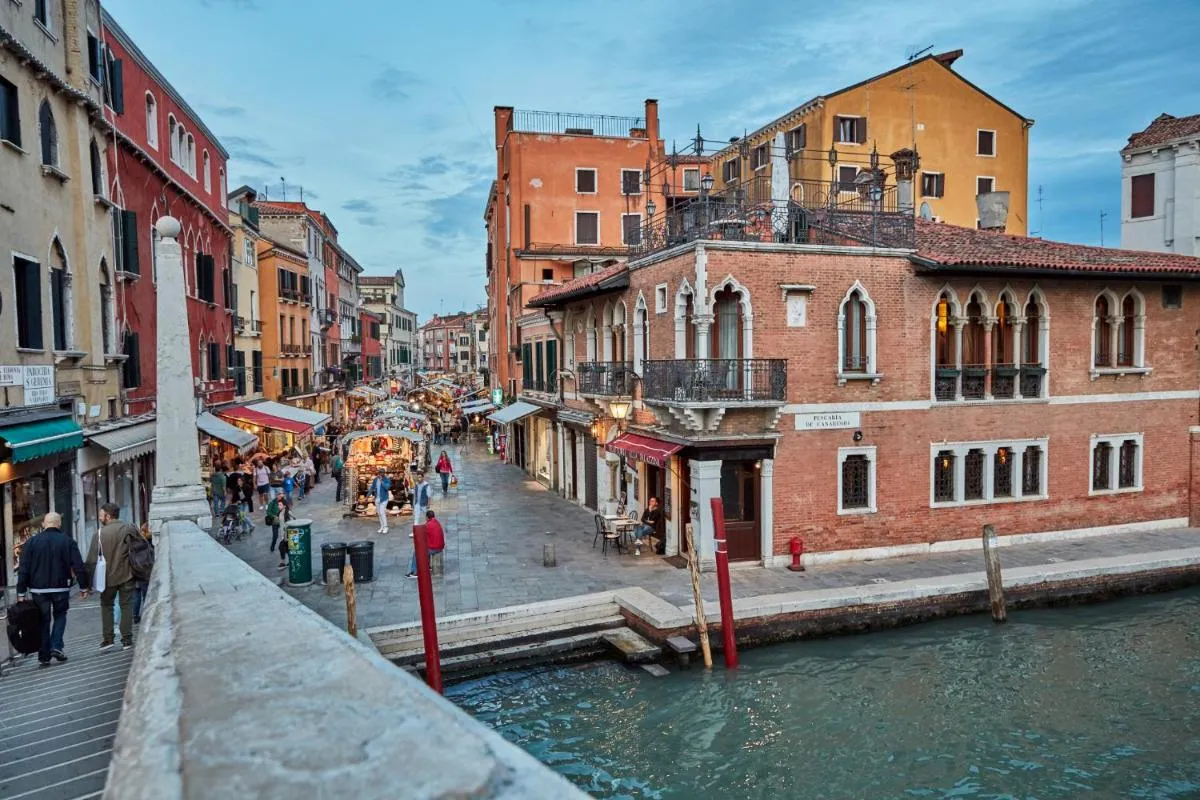 Image 2 of Classy Venice