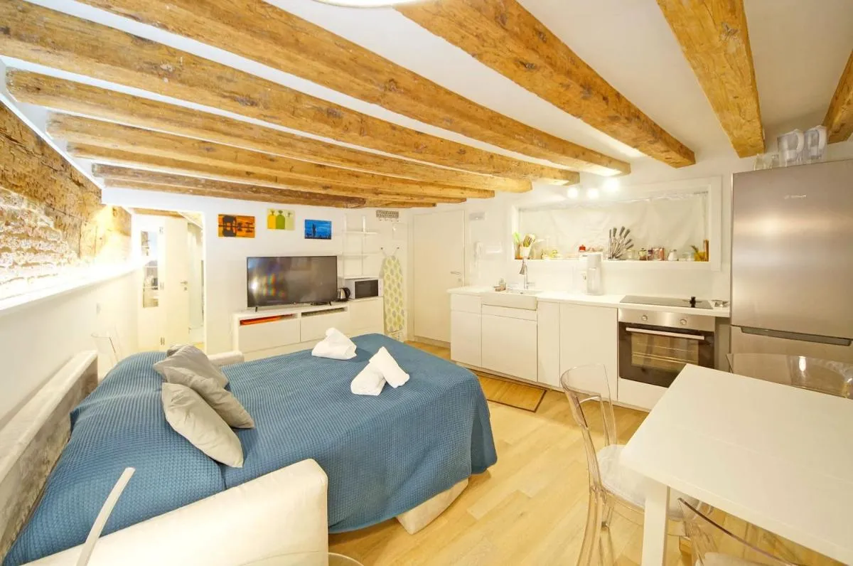 Image 3 of DolceVita Apartments N 506 Design