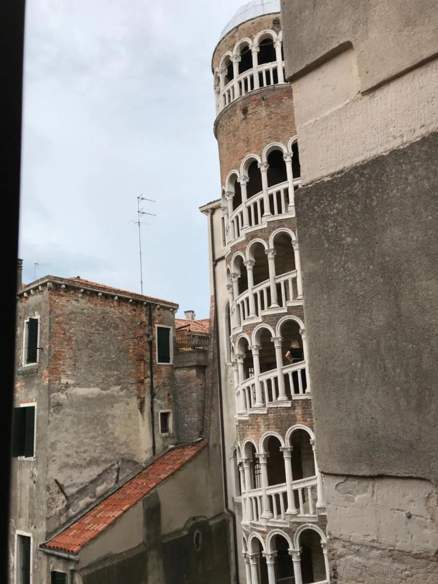 Image 4 of Fondaco di Rialto