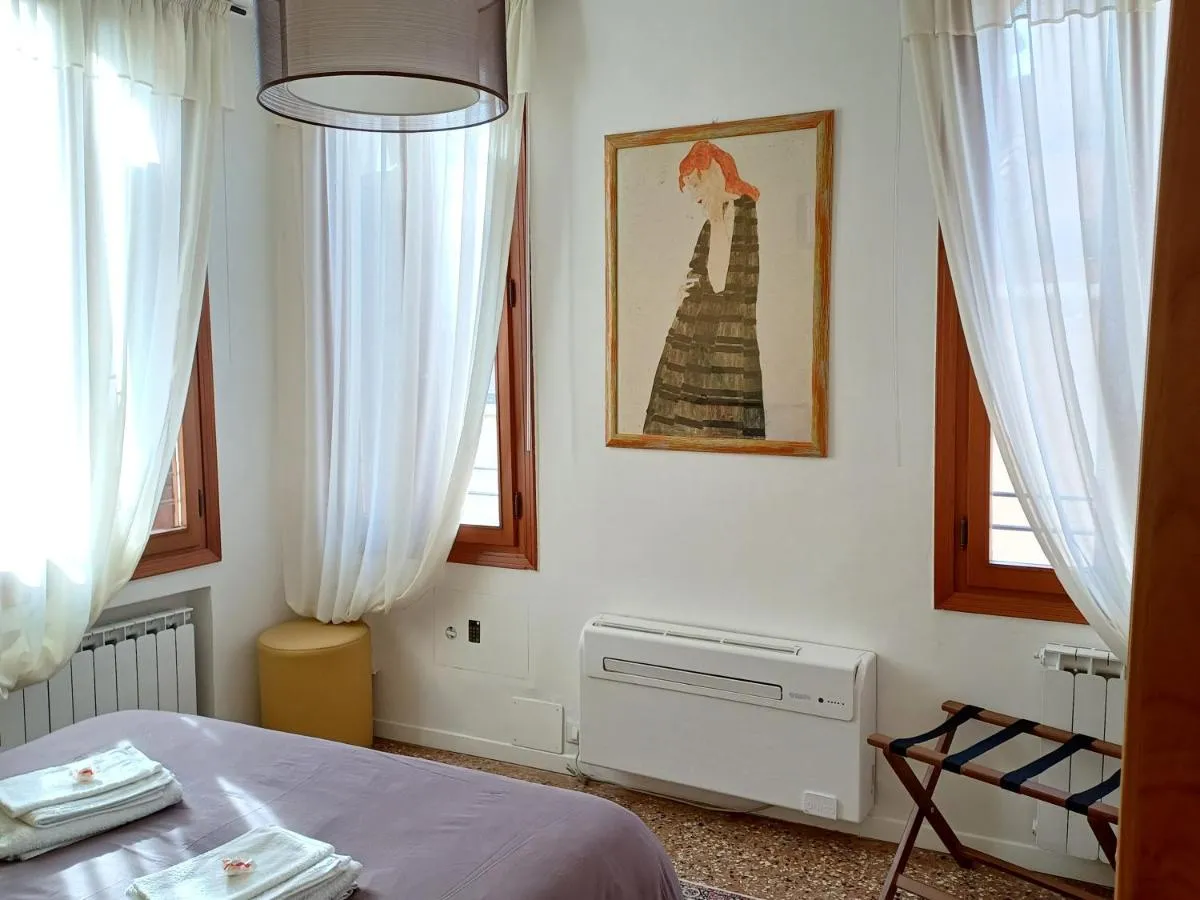 Image 6 of Fortuny Loft