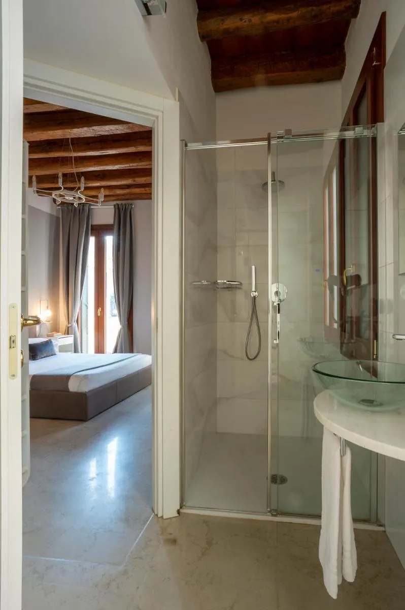 Image 4 of Foscà Venice Rooms