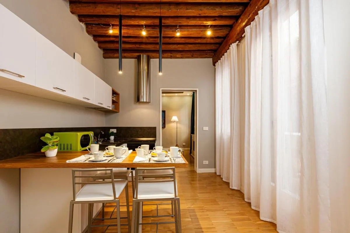 Image 3 of Fraivolti apartment