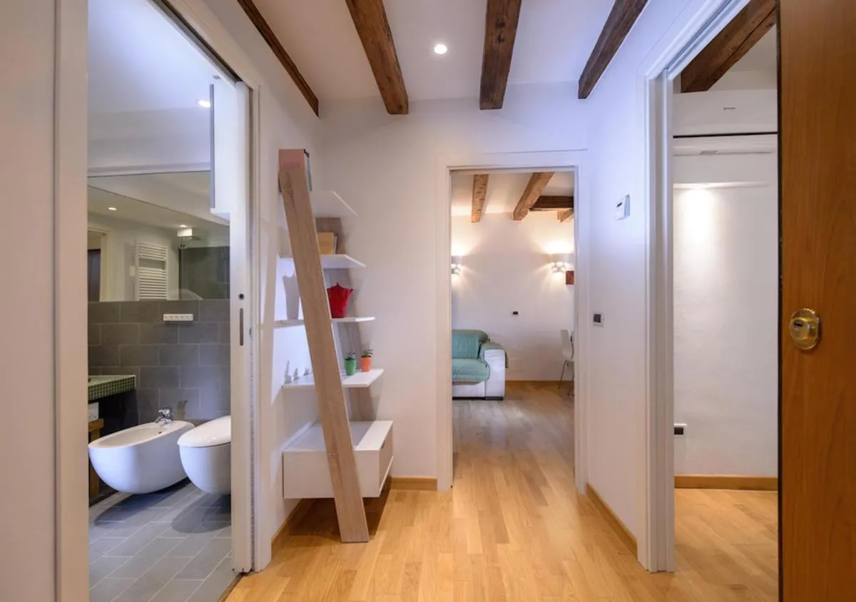 Image 4 of GDhouse