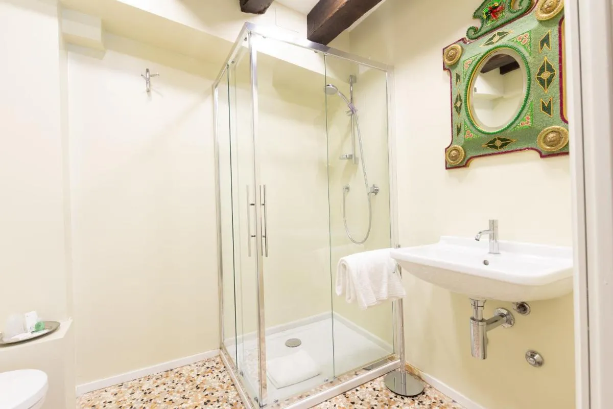 Image 6 of Granda Sweet Suites