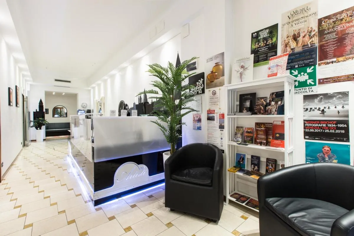 Image 4 of Hotel Agli Artisti