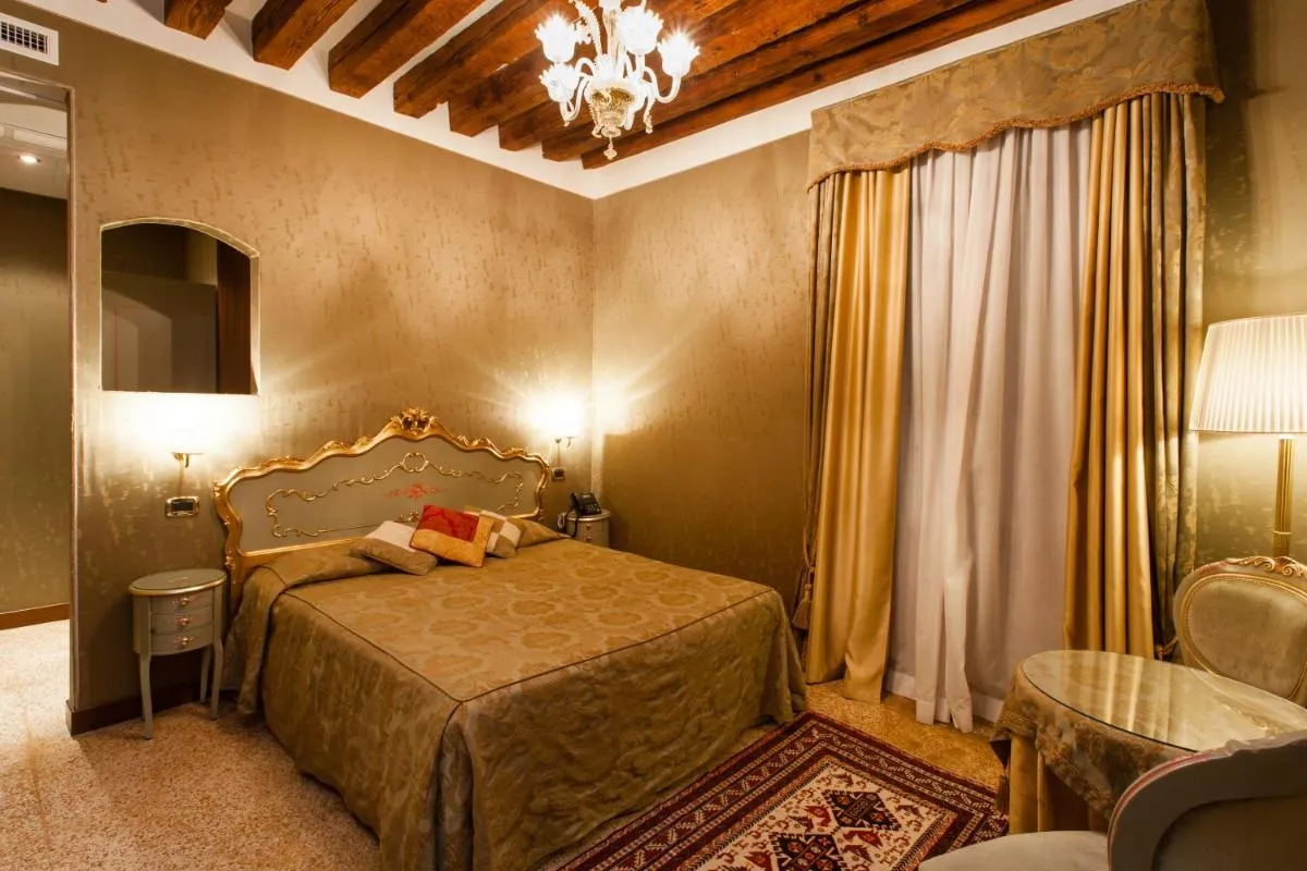 Image 6 of Hotel Al Ponte Mocenigo