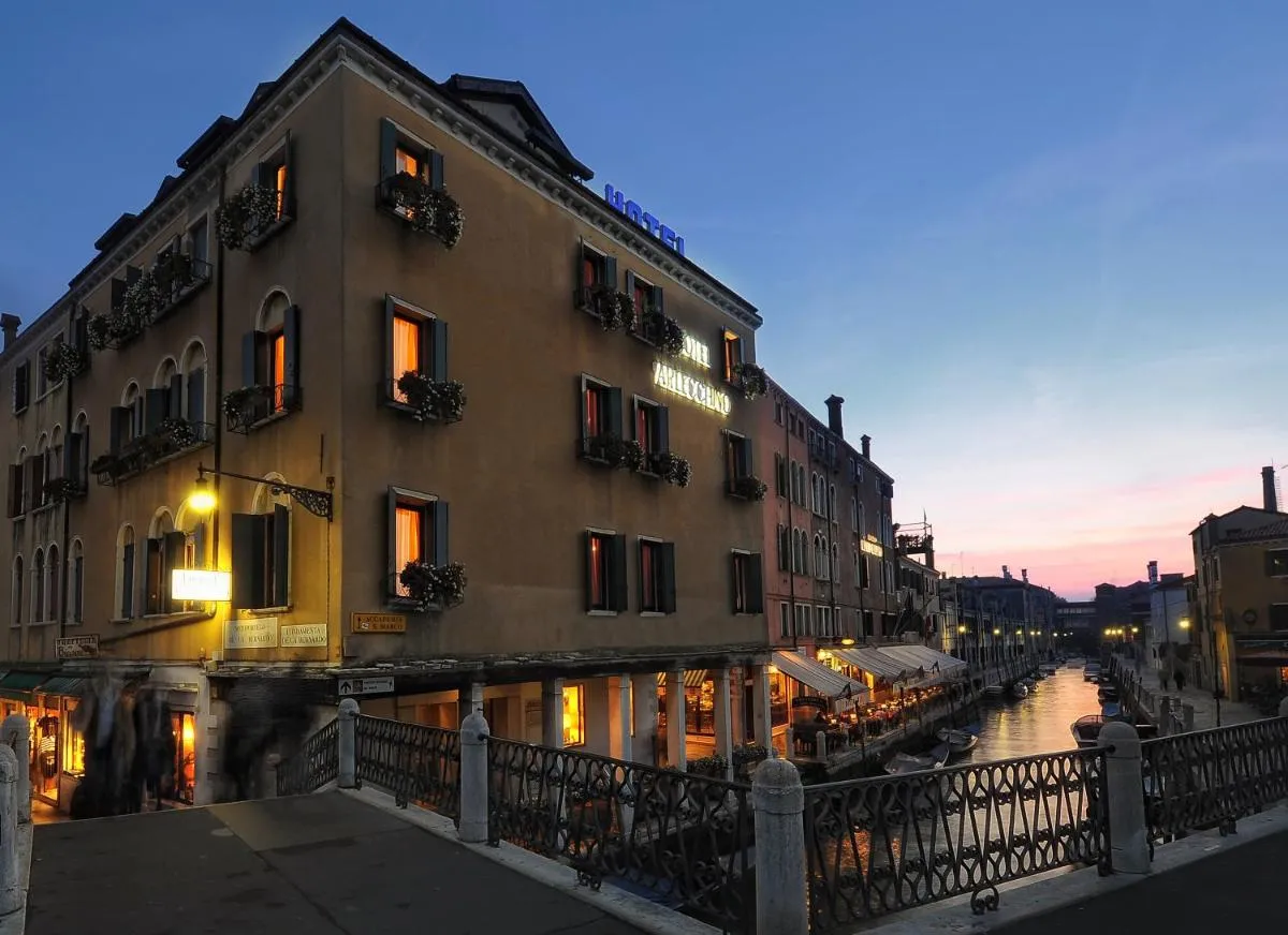 Image 4 of Hotel Arlecchino