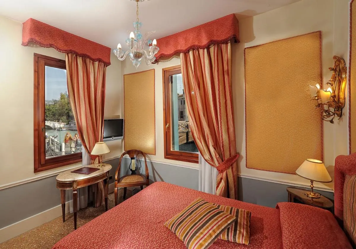 Image 3 of Hotel Arlecchino