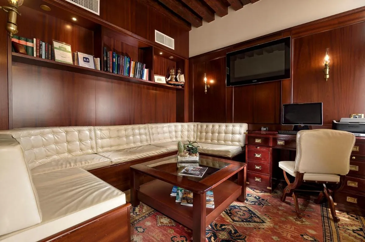 Image 4 of Hotel Bucintoro