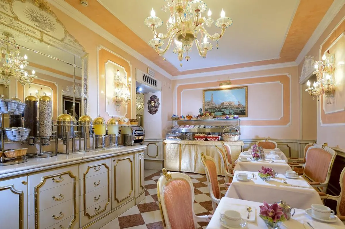 Image 3 of Hotel Canaletto