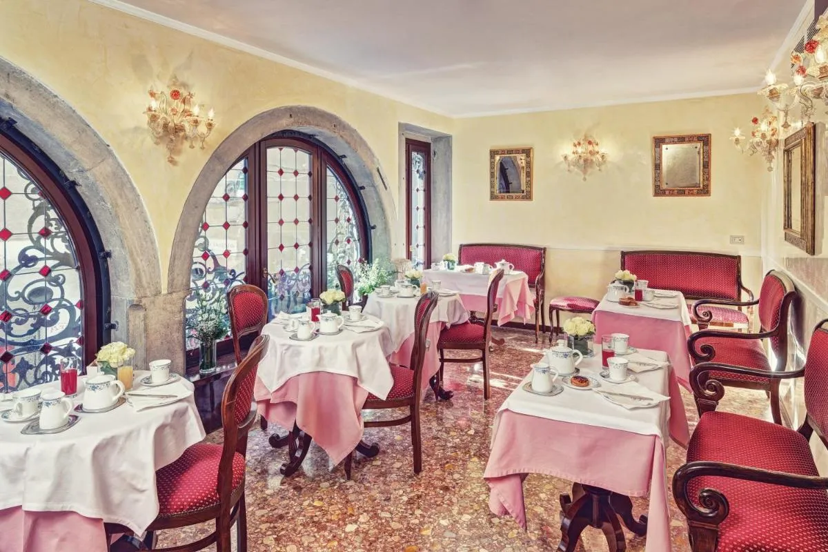 Image 3 of Hotel Firenze