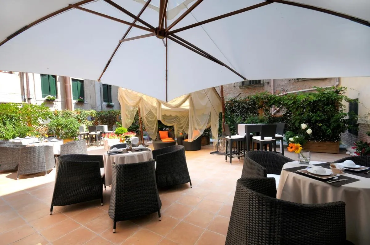 Image 5 of Hotel Le Isole