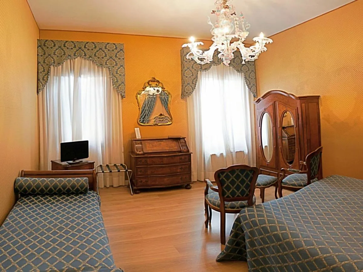 Image 2 of Hotel Locanda Canal
