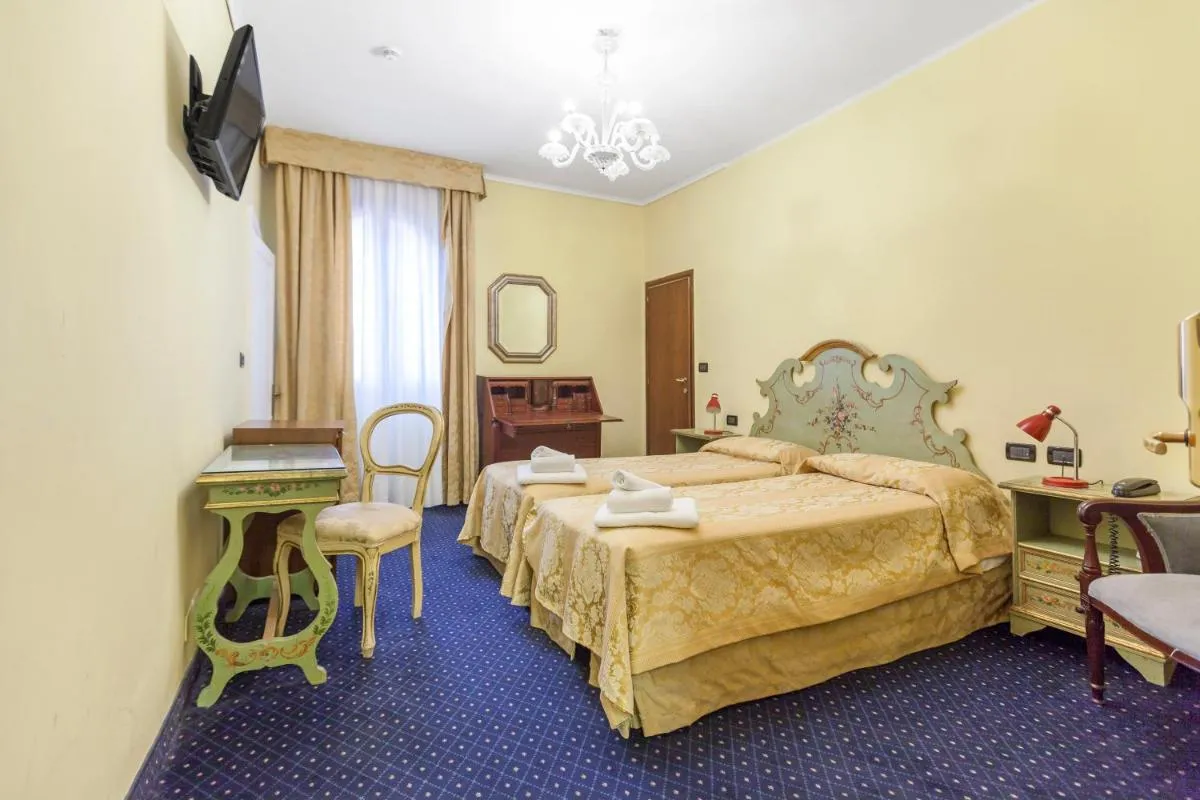 Image 4 of Hotel Malibran