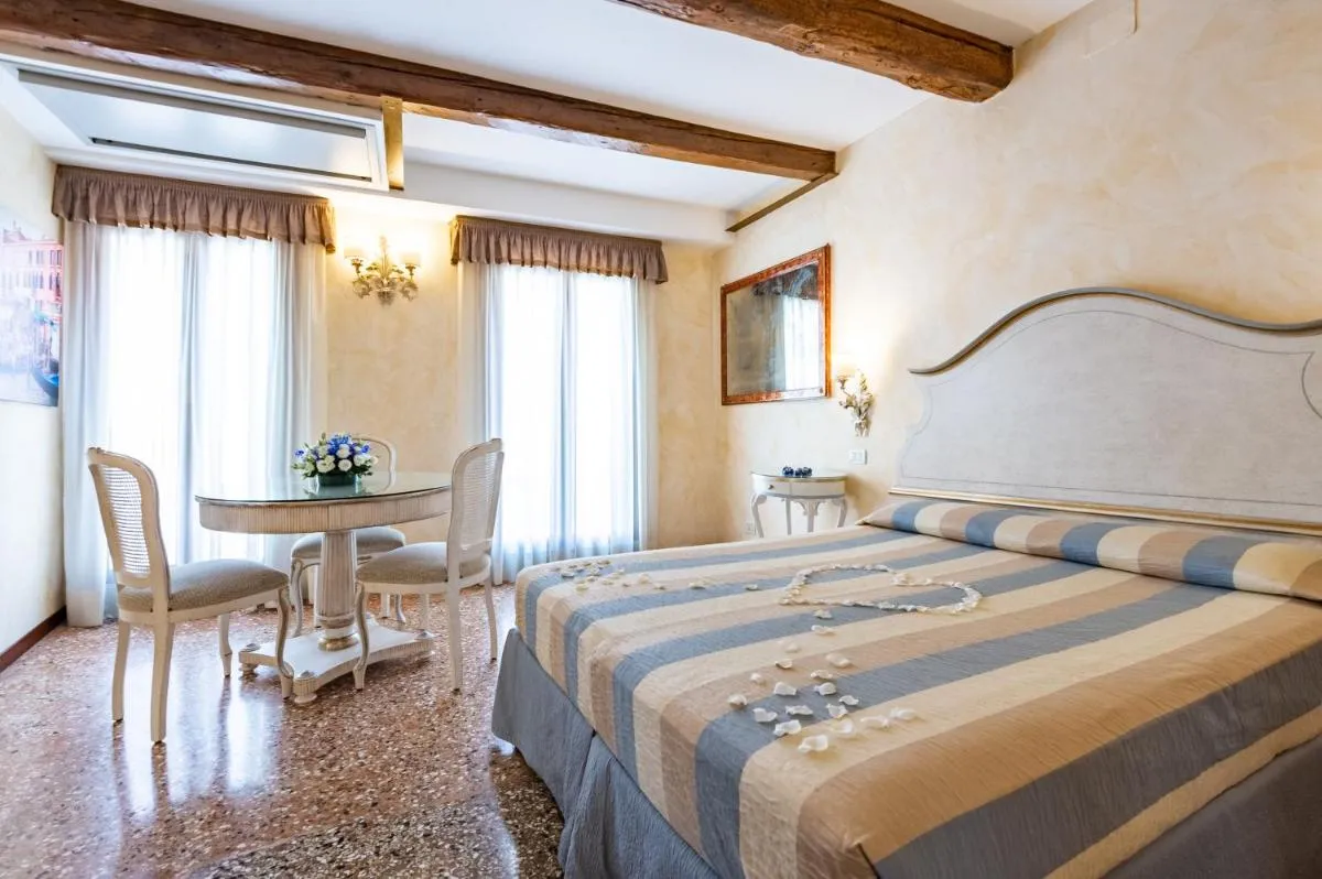 Image 1 of Hotel Mercurio