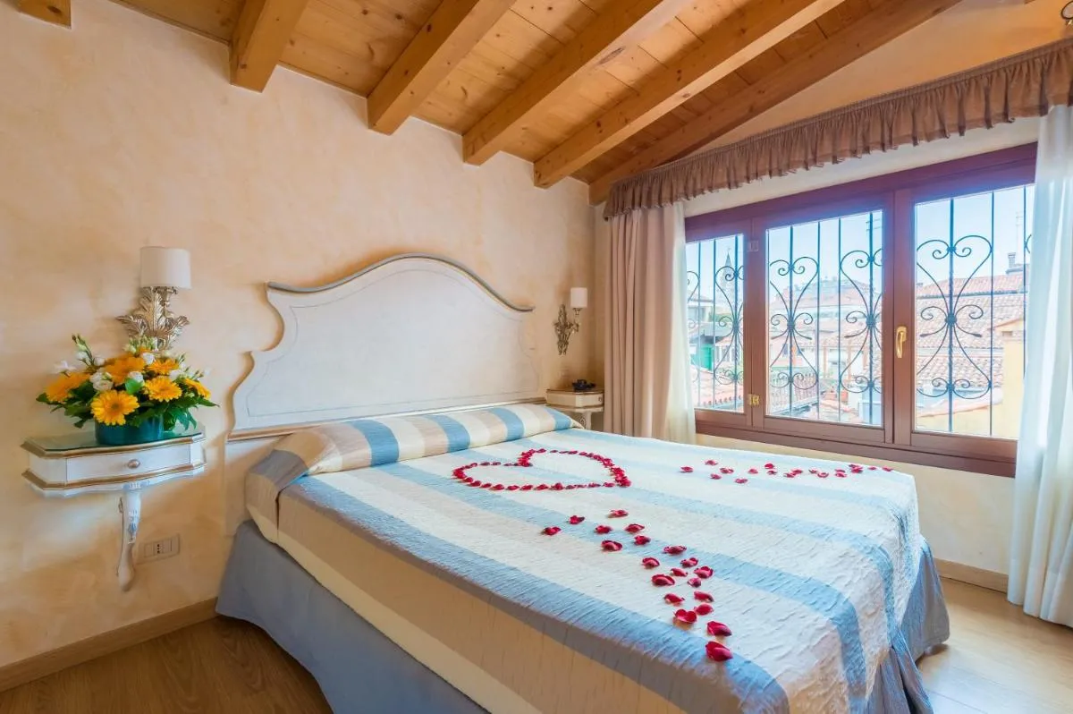 Image 6 of Hotel Mercurio
