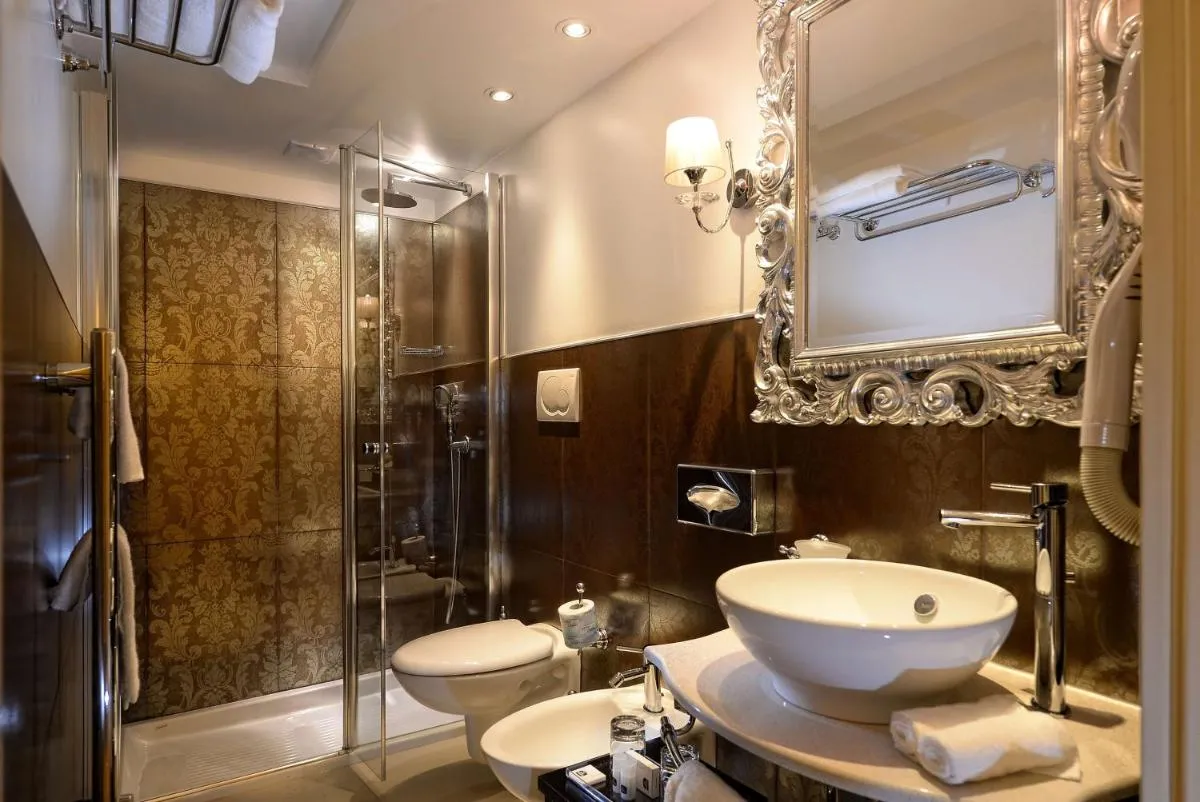 Image 2 of Hotel Olimpia Venice, BW Signature Collection 3sup