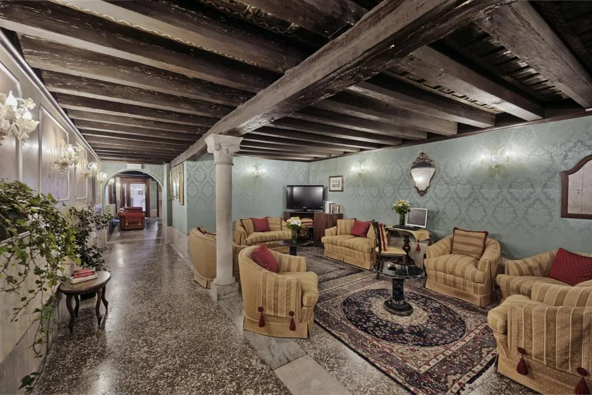 Image 4 of Hotel Pausania