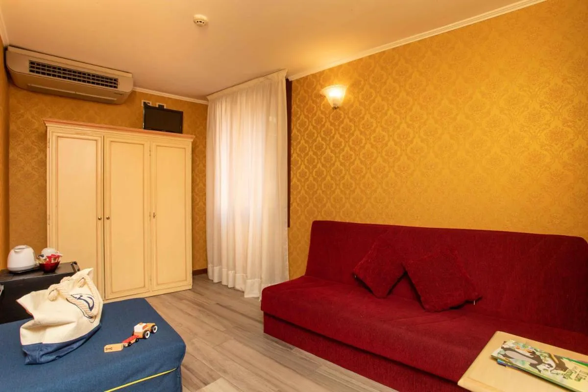 Image 4 of Hotel Tintoretto
