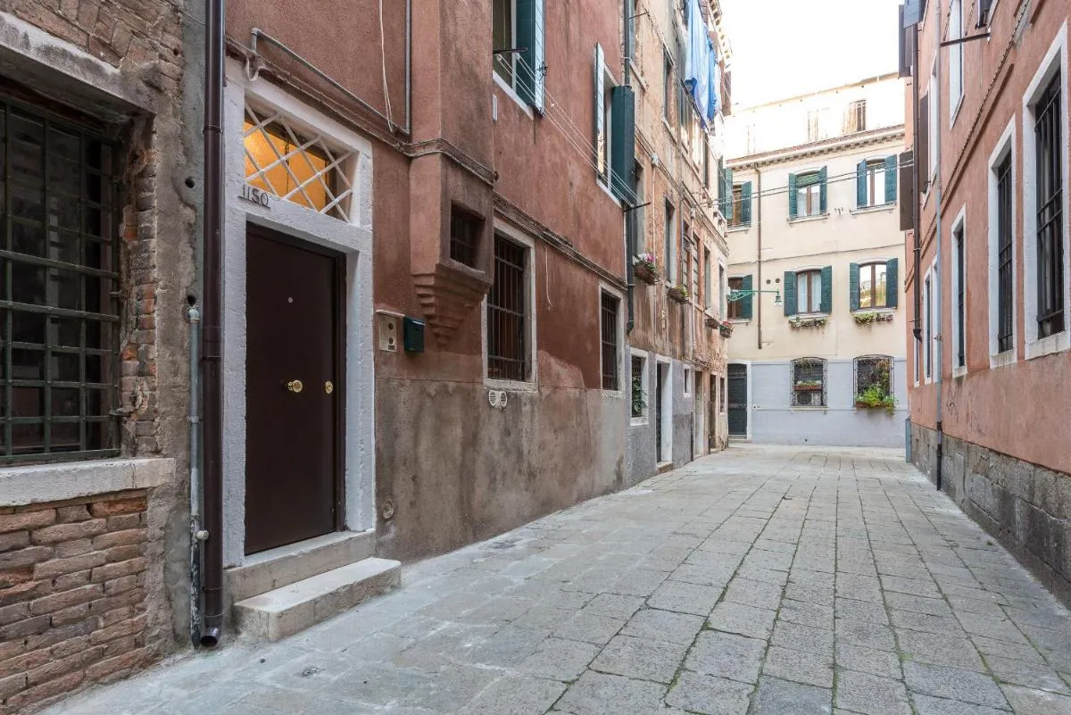 Image 4 of La Loggia della Luna