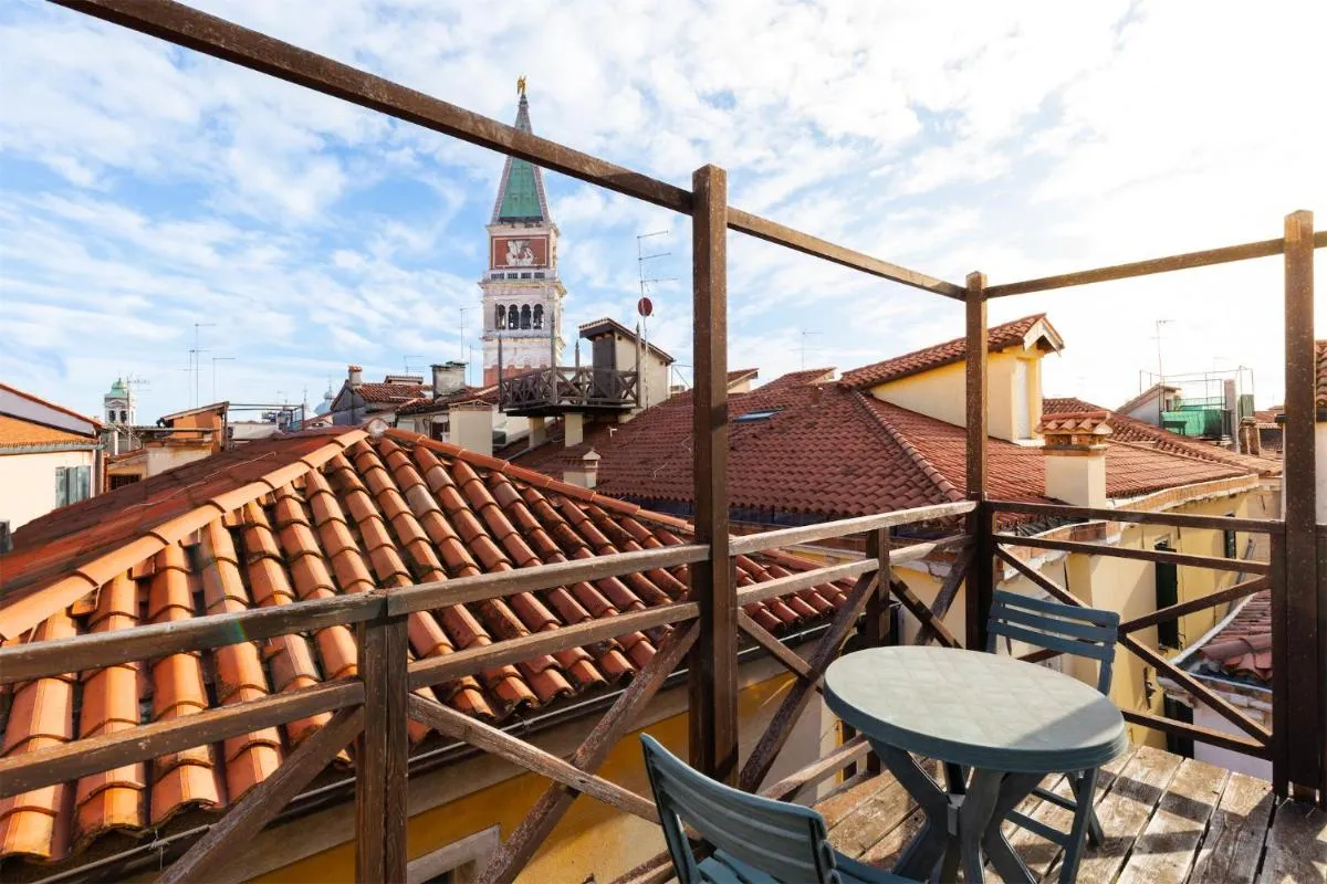 Image 4 of Lanterna Di Marco Polo