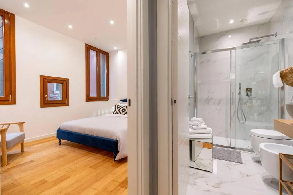 Image 2 of Loft San Stae 18.27