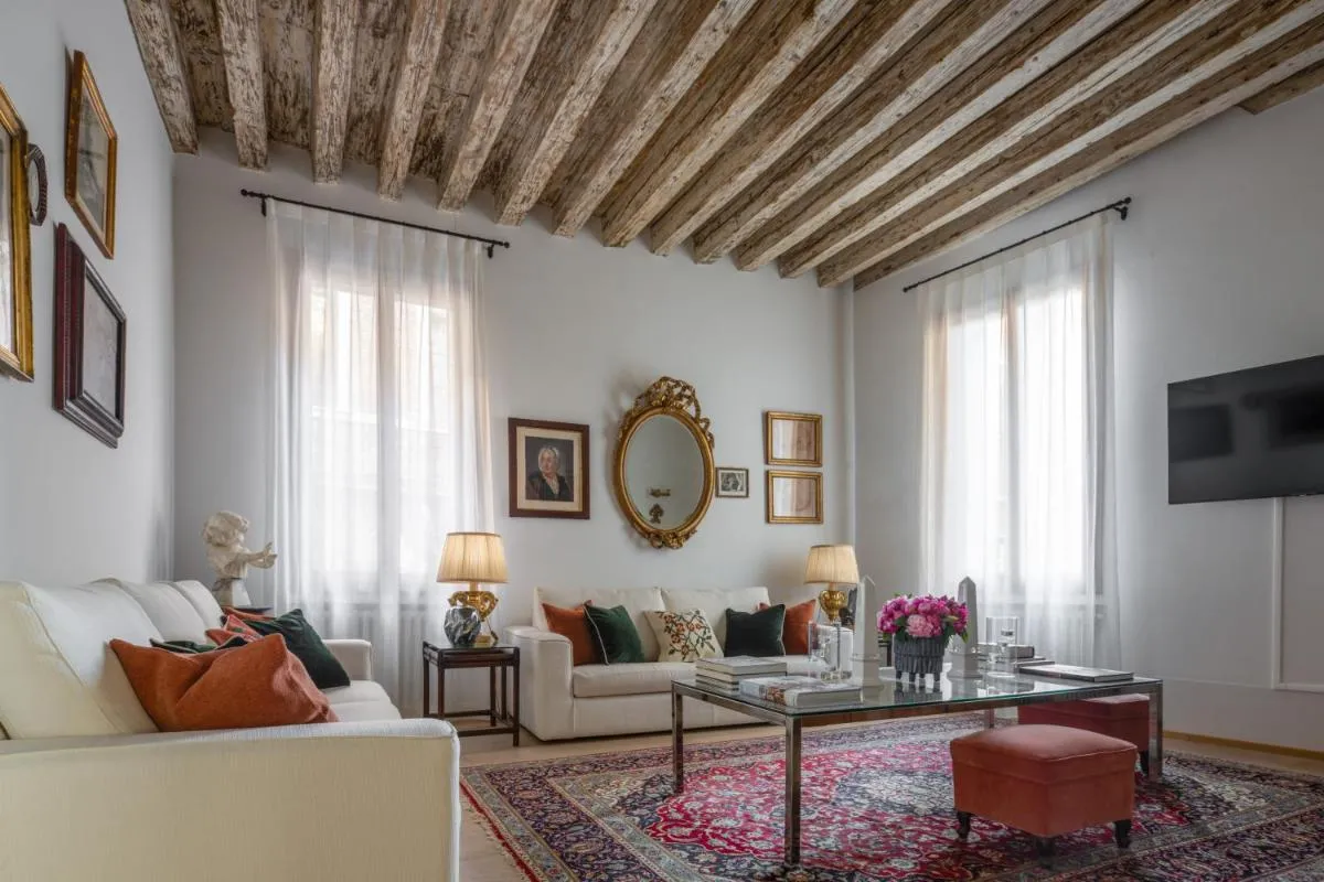 Image 4 of Miracoli Apartment with View on the Canal R&R