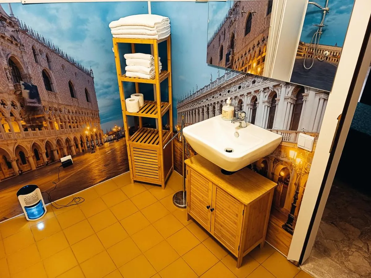 Image 1 of My Rialto Palace