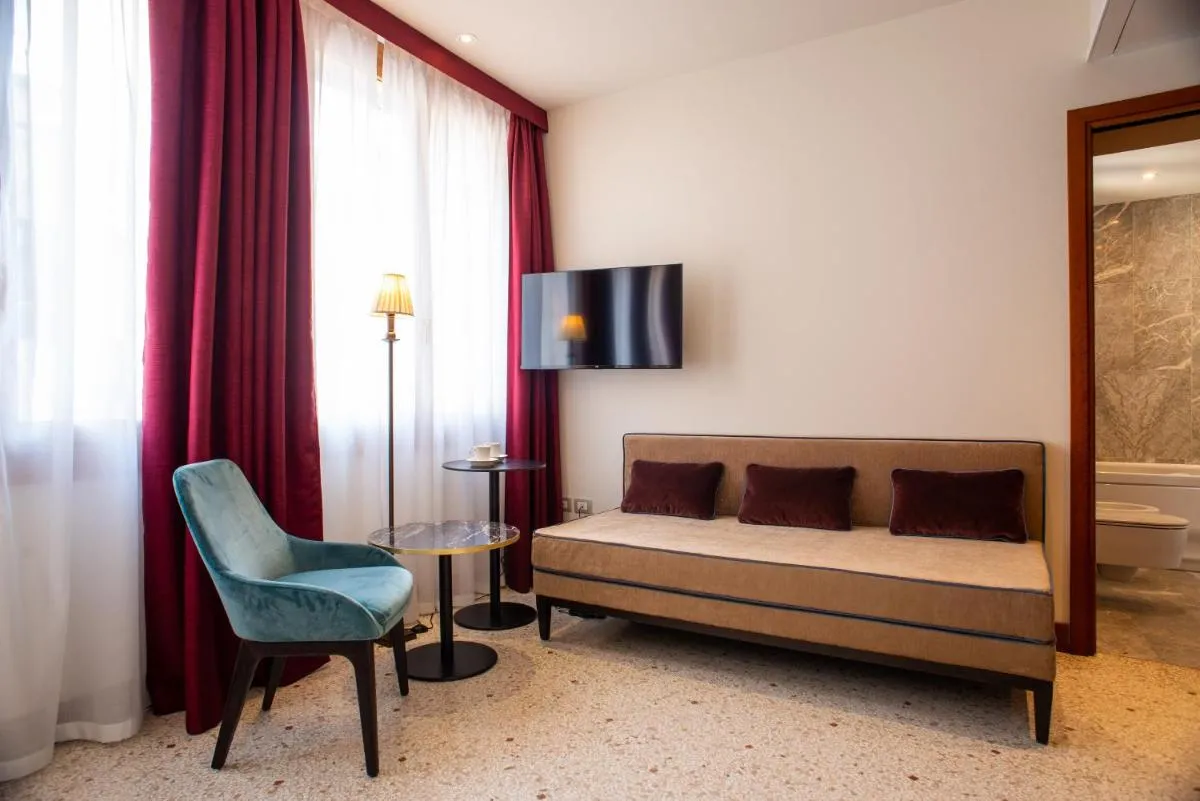 Image 4 of Palazzina Fortuny