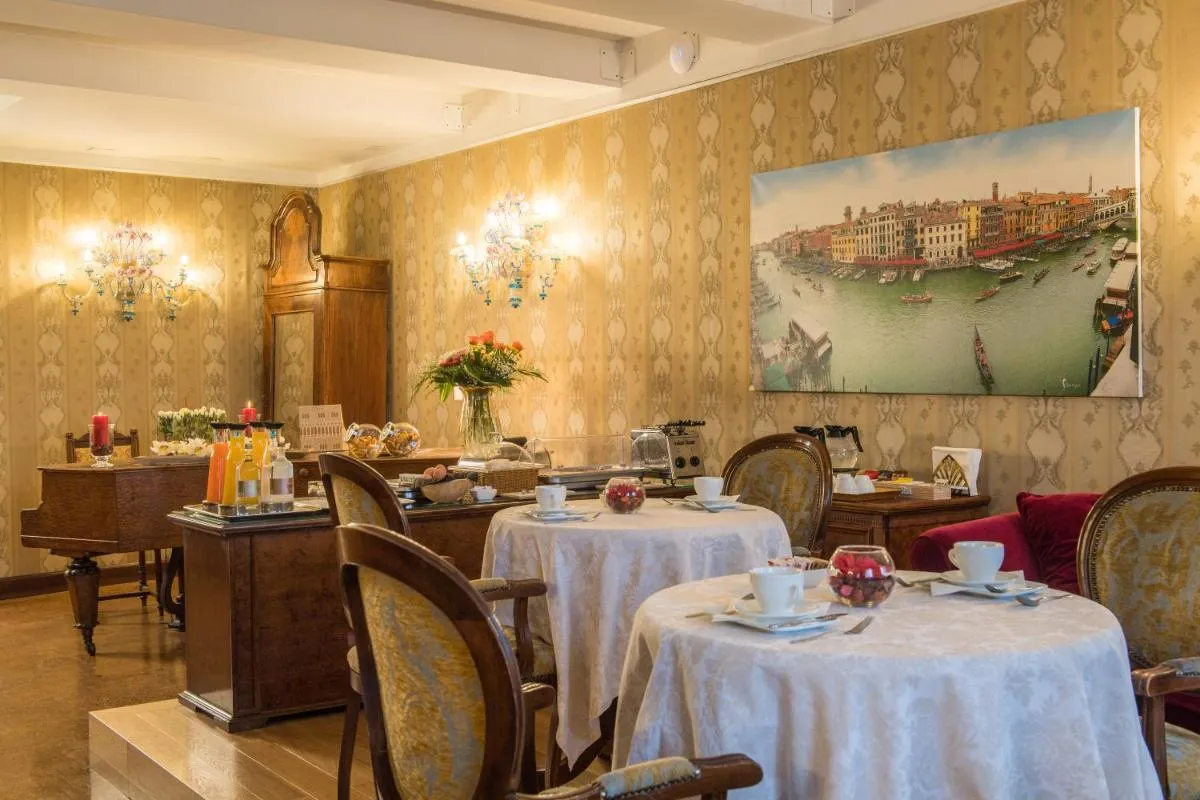 Image 3 of Palazzo Bembo – Exclusive Accommodation