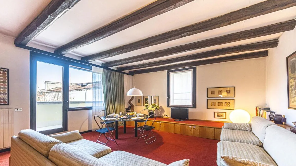 Image 4 of Penthouse Accademia