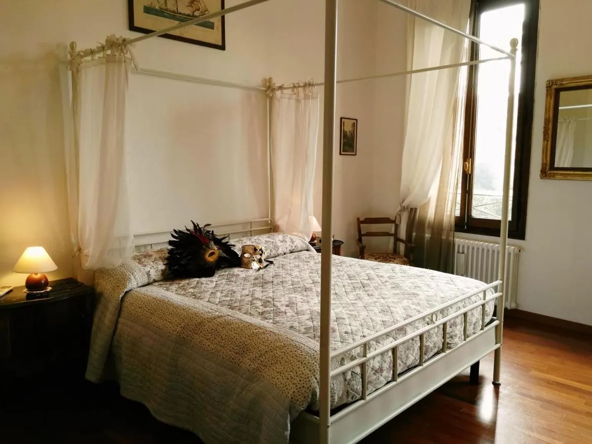 Image 5 of Ponte San Lorenzo apartment