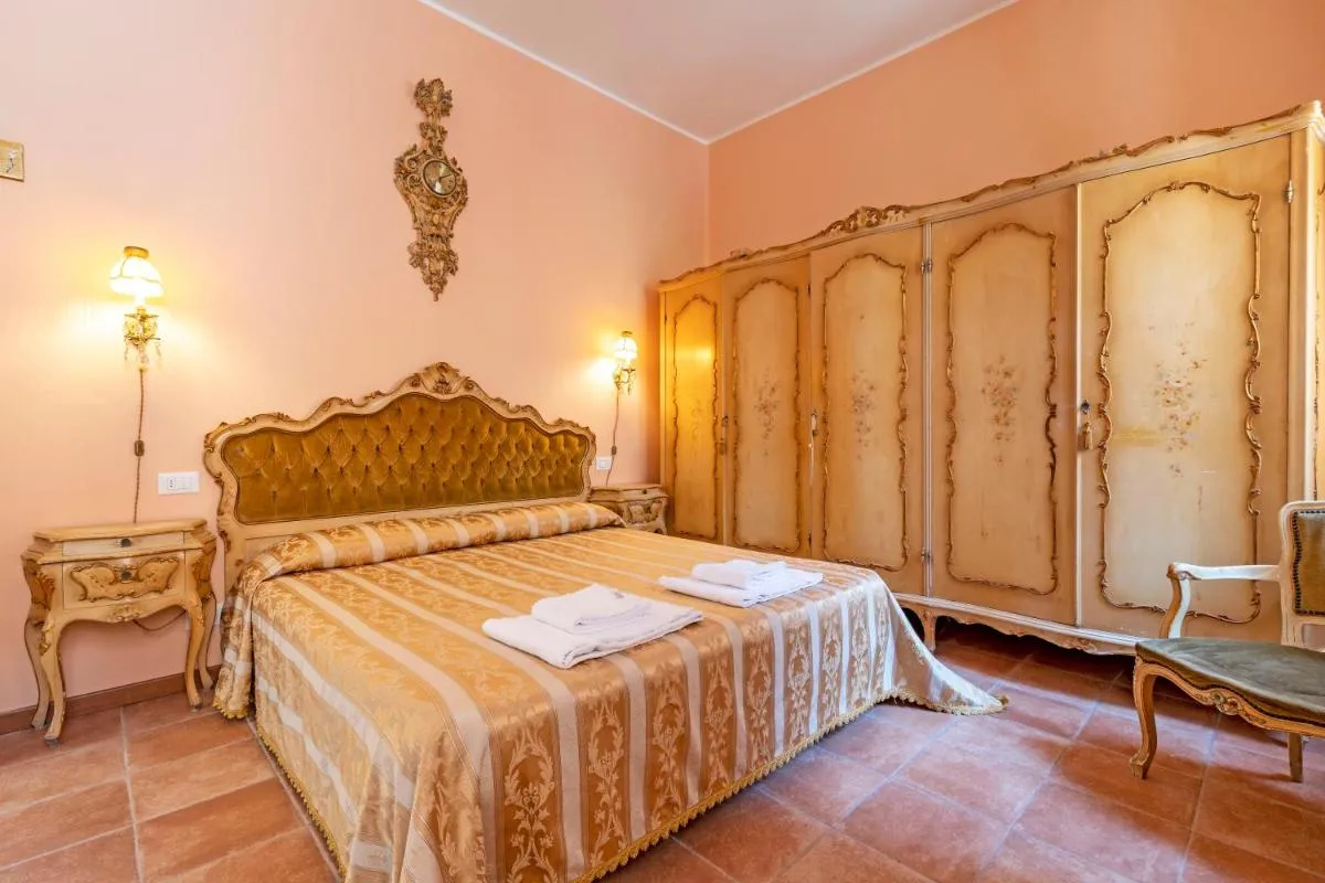 Image 6 of Queen House Venezia