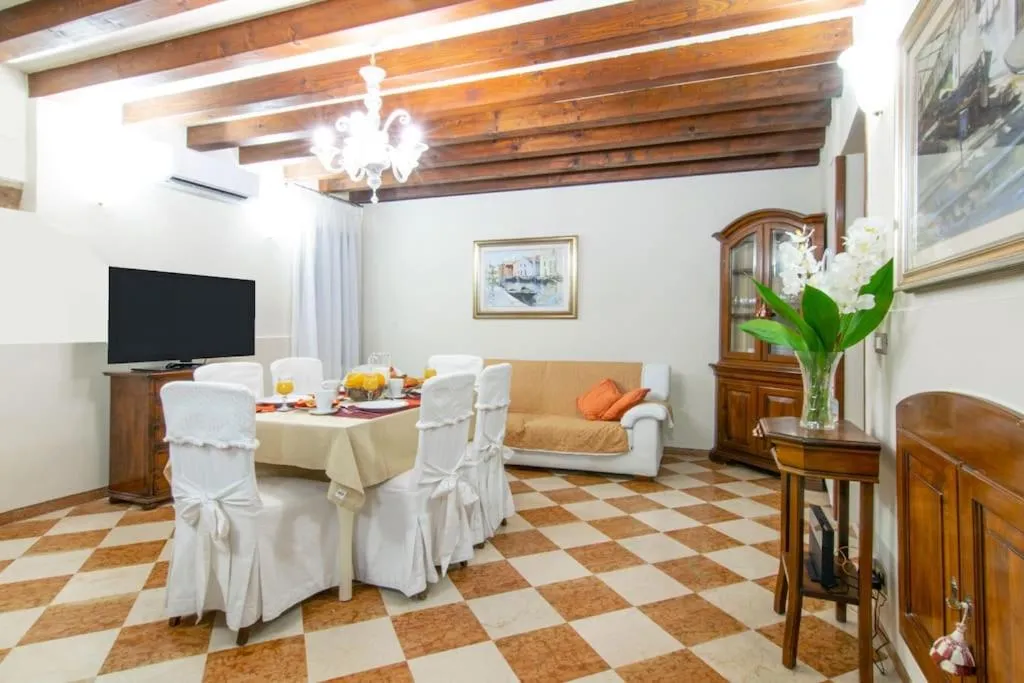 Image 4 of Residence Alma – Rialto Bridge