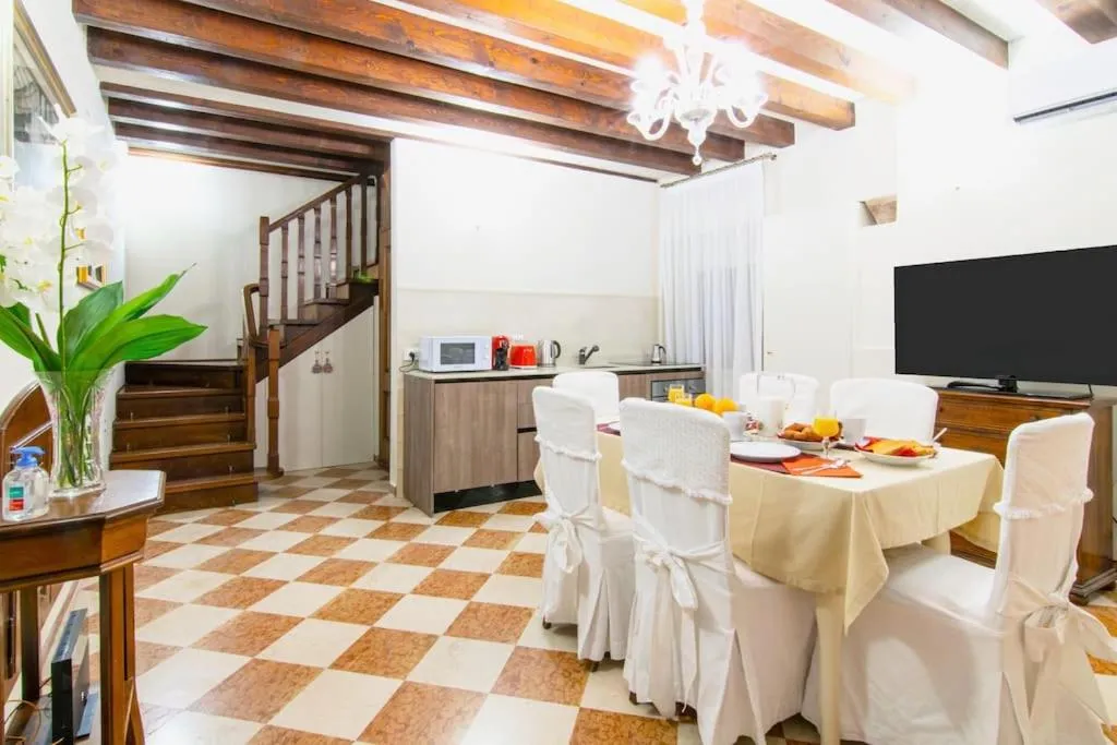Image 3 of Residence Alma – Rialto Bridge