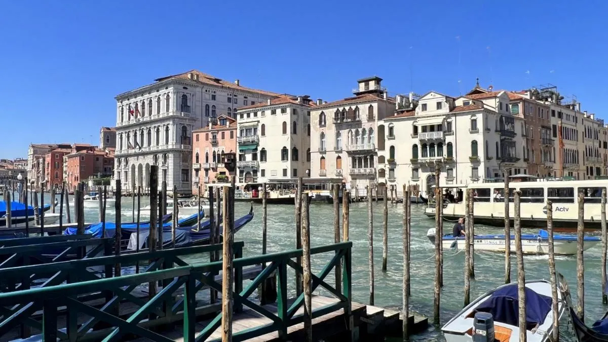 Image 2 of Residence Romantic Grand Canal
