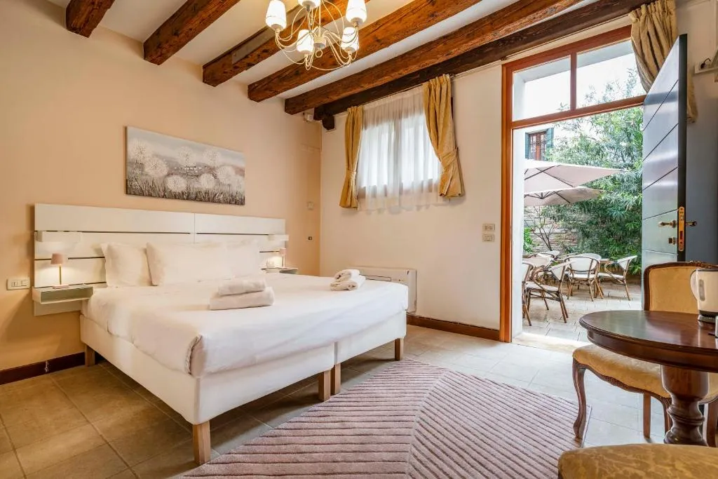 Image of Residenza Centopietre – Dorsoduro by Wonderful Italy